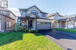 6 BERGENSTEIN CRESCENT | Fonthill Ontario | Slide Image One