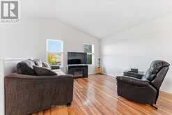 4 FOX TRAIL DRIVE | St. Catharines Ontario | Slide Image Four
