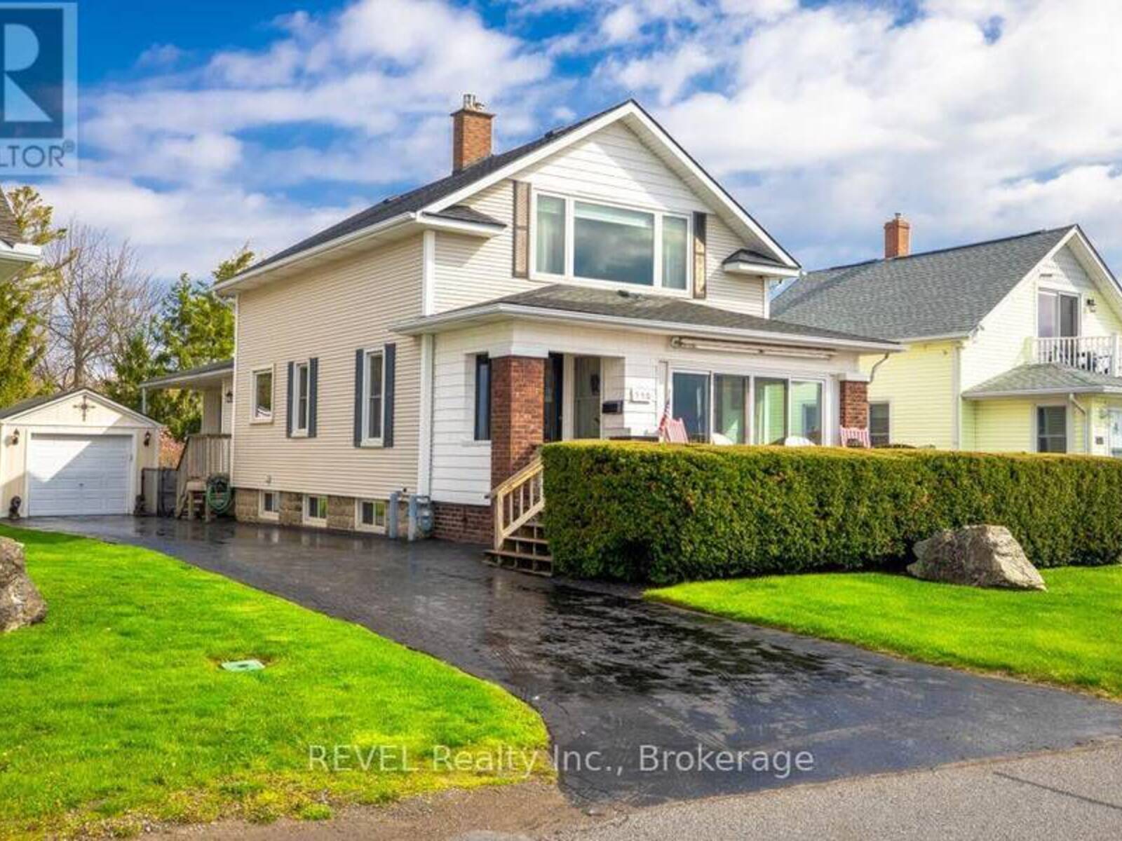 550 LAKESHORE ROAD, Fort Erie, Ontario L2A 1B5