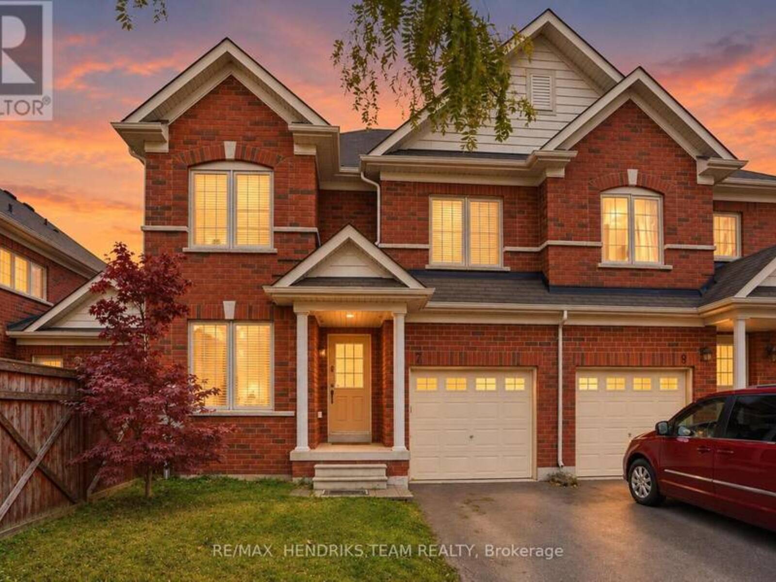 7 KEITH CRESCENT, St. Catharines, Ontario L0S 1J0