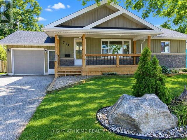711 JOHN STREET Dunnville Ontario, N1A 2R4 - Property For Sale