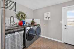 3216 HALL ROAD | Hamilton Ontario | Slide Image Twenty-seven