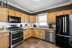 63 HODGKINS AVENUE | Thorold Ontario | Slide Image Twelve
