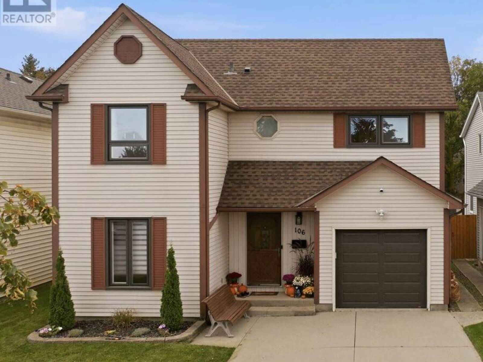 106 ST. AUGUSTINE DRIVE, St. Catharines, Ontario L2P 3W9