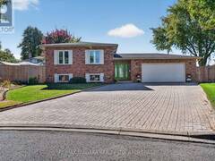 8230 LEXINGTON COURT Niagara Falls Ontario, L2H 1W4