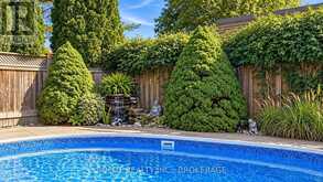15 THE CEDARS STREET | St. Catharines Ontario | Slide Image Thirty-seven