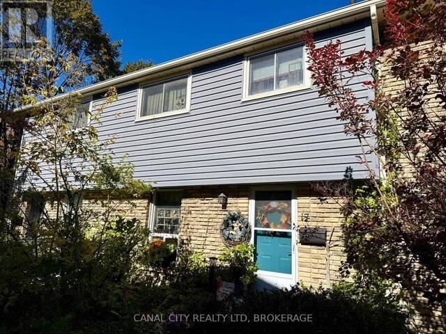17 - 18 BARRY STREET St. Catharines Ontario, L2R 7J6 - 4 Bedrooms Condo For Sale