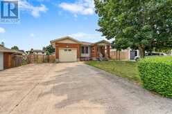 476 SCOTT STREET | St. Catharines Ontario | Slide Image Three
