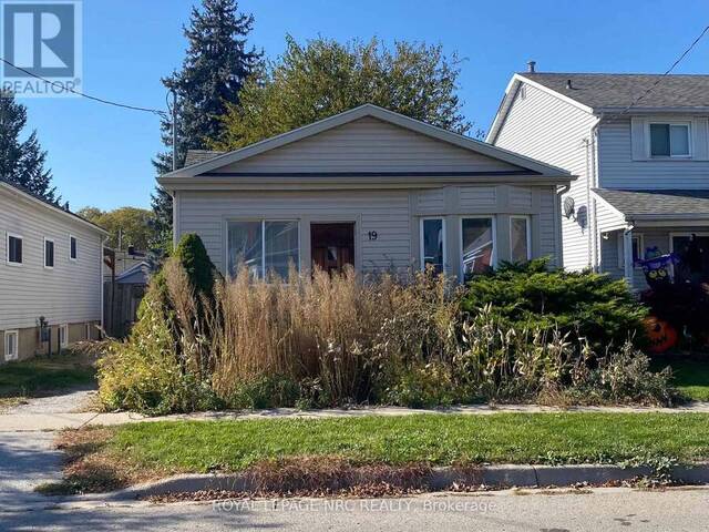 19 MARGERY AVENUE St. Catharines Ontario, L2R 6J6 - 2 Bedrooms Home For Sale