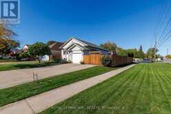 1 BAHAMA BAY | St. Catharines Ontario | Slide Image Two