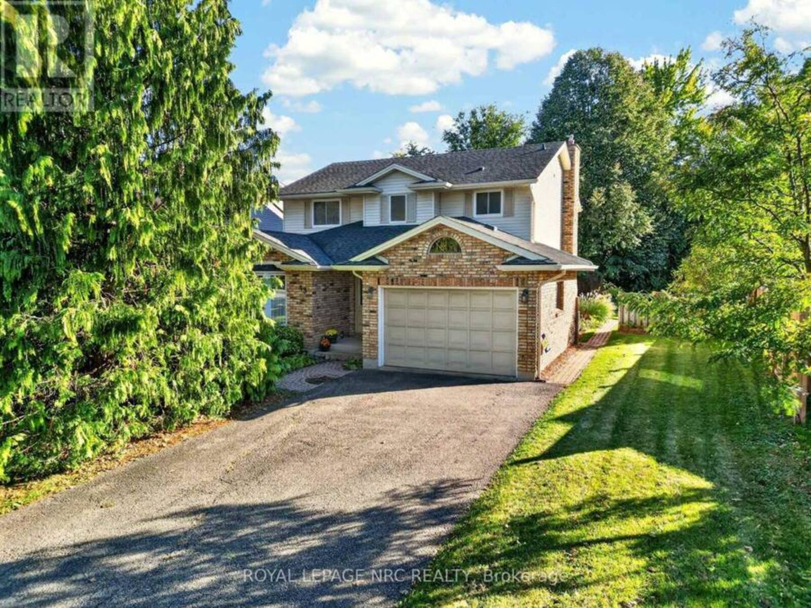 43 FARMINGTON DRIVE, St. Catharines, Ontario L2S 3G1
