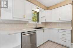 19 BERKHOUT TERRACE | Fonthill Ontario | Slide Image Ten