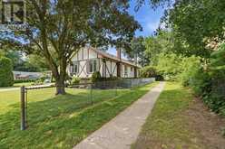 19 BERKHOUT TERRACE | Fonthill Ontario | Slide Image Thirty-nine