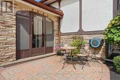 19 BERKHOUT TERRACE | Fonthill Ontario | Slide Image Three