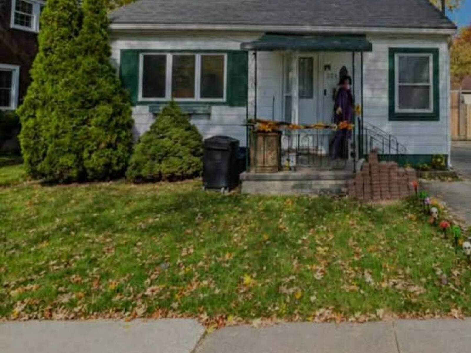 221 HENRIETTA STREET N, Fort Erie, Ontario L2A 2K6