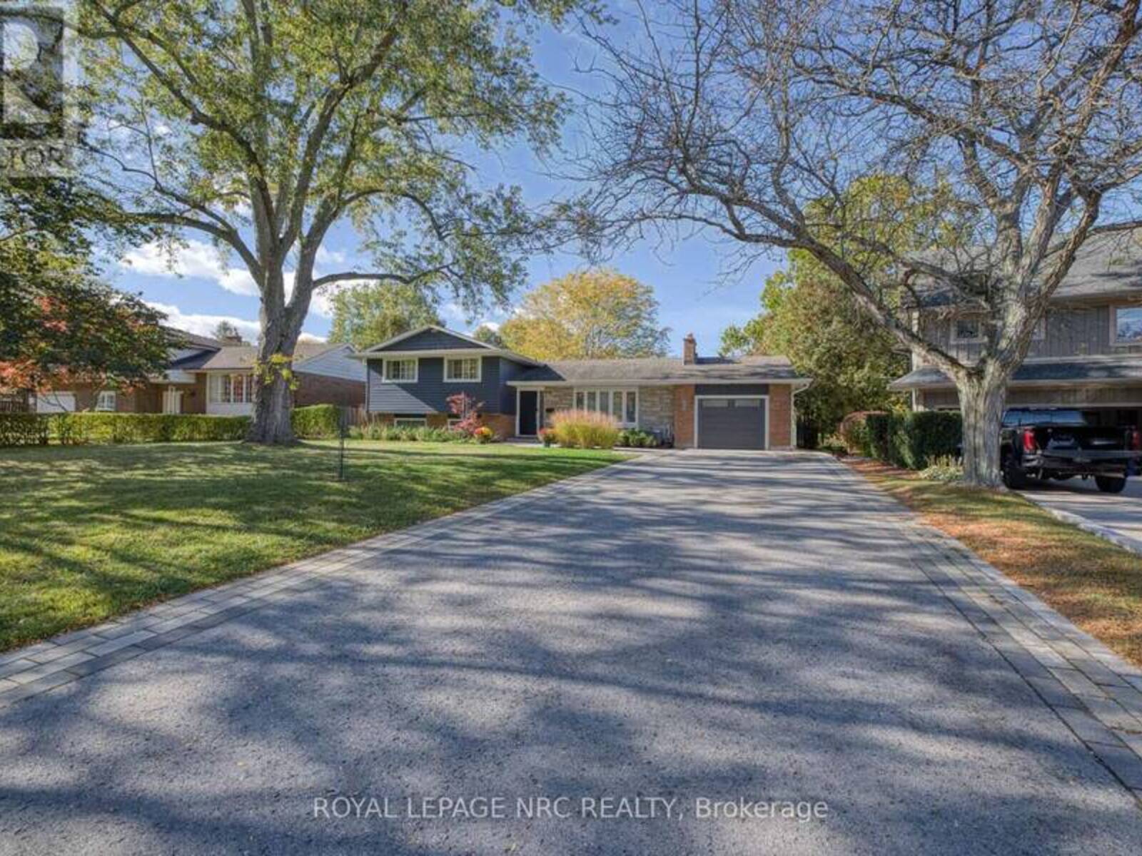 16 WOODINGTON CRESCENT, St. Catharines, Ontario L2T 3T7