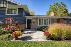 16 WOODINGTON CRESCENT | St. Catharines Ontario | Slide Image Four