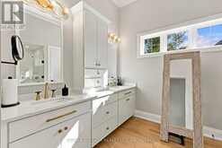 1A BAYBERRY LANE | Niagara-on-the-Lake Ontario | Slide Image Seventeen
