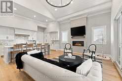 1A BAYBERRY LANE | Niagara-on-the-Lake Ontario | Slide Image Eight