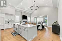 1A BAYBERRY LANE | Niagara-on-the-Lake Ontario | Slide Image Nine