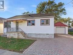 294 WELLINGTON STREET Port Colborne Ontario, L3K 2K3