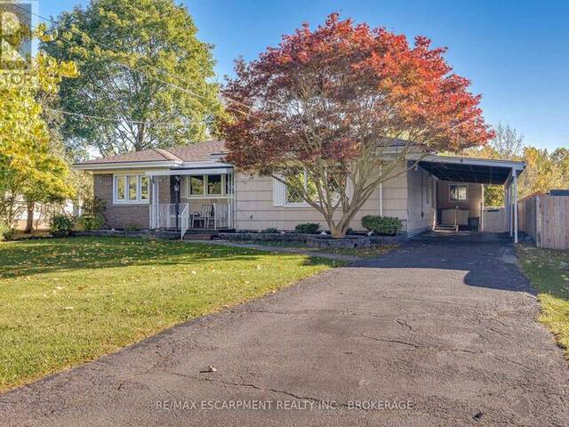 818 BROADWAY AVENUE Welland Ontario, L3C 5M8 - 3 Bedrooms Home For Sale