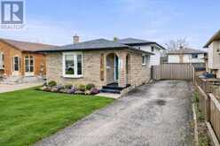 7506 JUBILEE DRIVE | Niagara Falls Ontario | Slide Image One