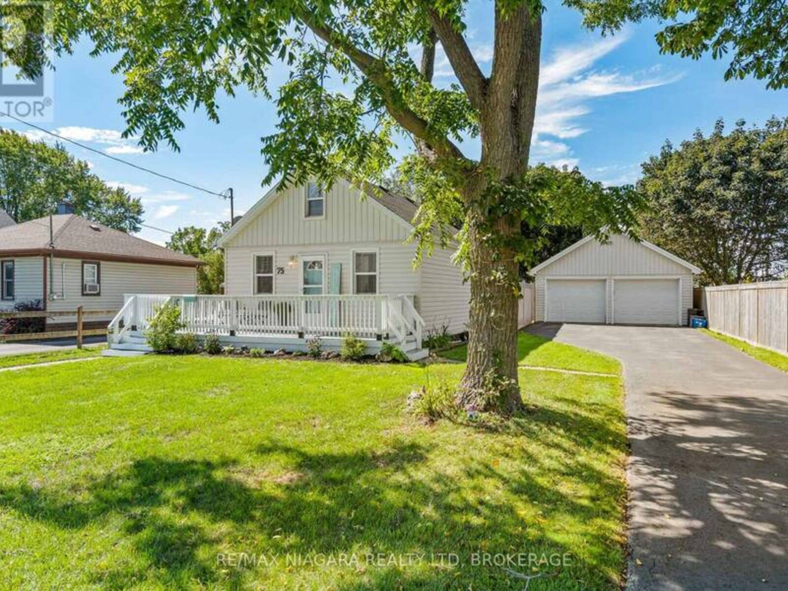 75 KNOLL STREET, Port Colborne, Ontario L3K 5A7