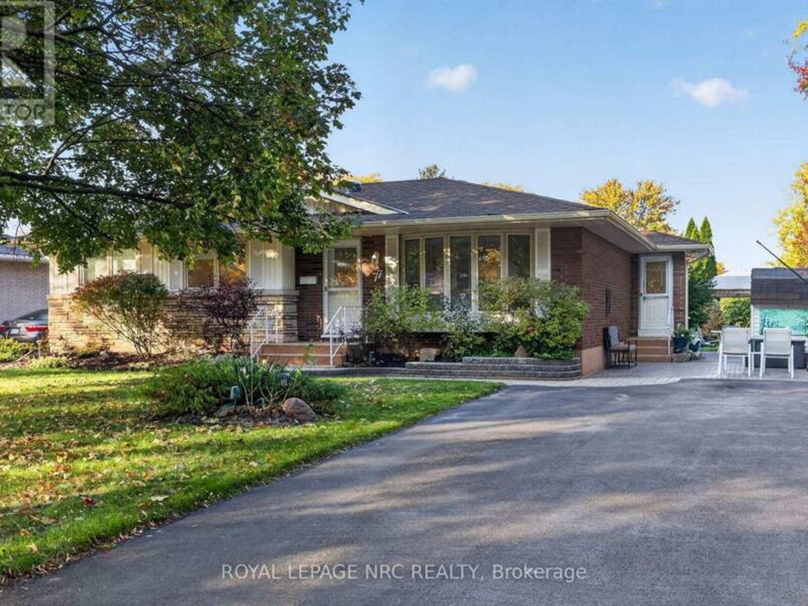 77 LEASIDE DRIVE, St. Catharines, Ontario L2M 4G6