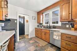 190 CARLTON STREET | St. Catharines Ontario | Slide Image Twelve