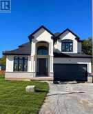 19 SHAW AVENUE | Fonthill Ontario | Slide Image One