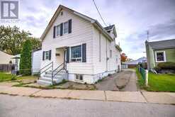 407 WELLAND AVENUE | St. Catharines Ontario | Slide Image Three