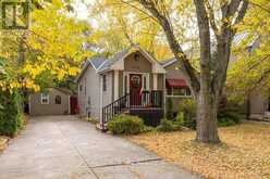 320 ORCHARD DRIVE | Niagara-on-the-Lake Ontario | Slide Image One