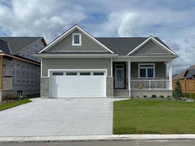27 LOIS Court Grand Bend Ontario, N0M 1T0