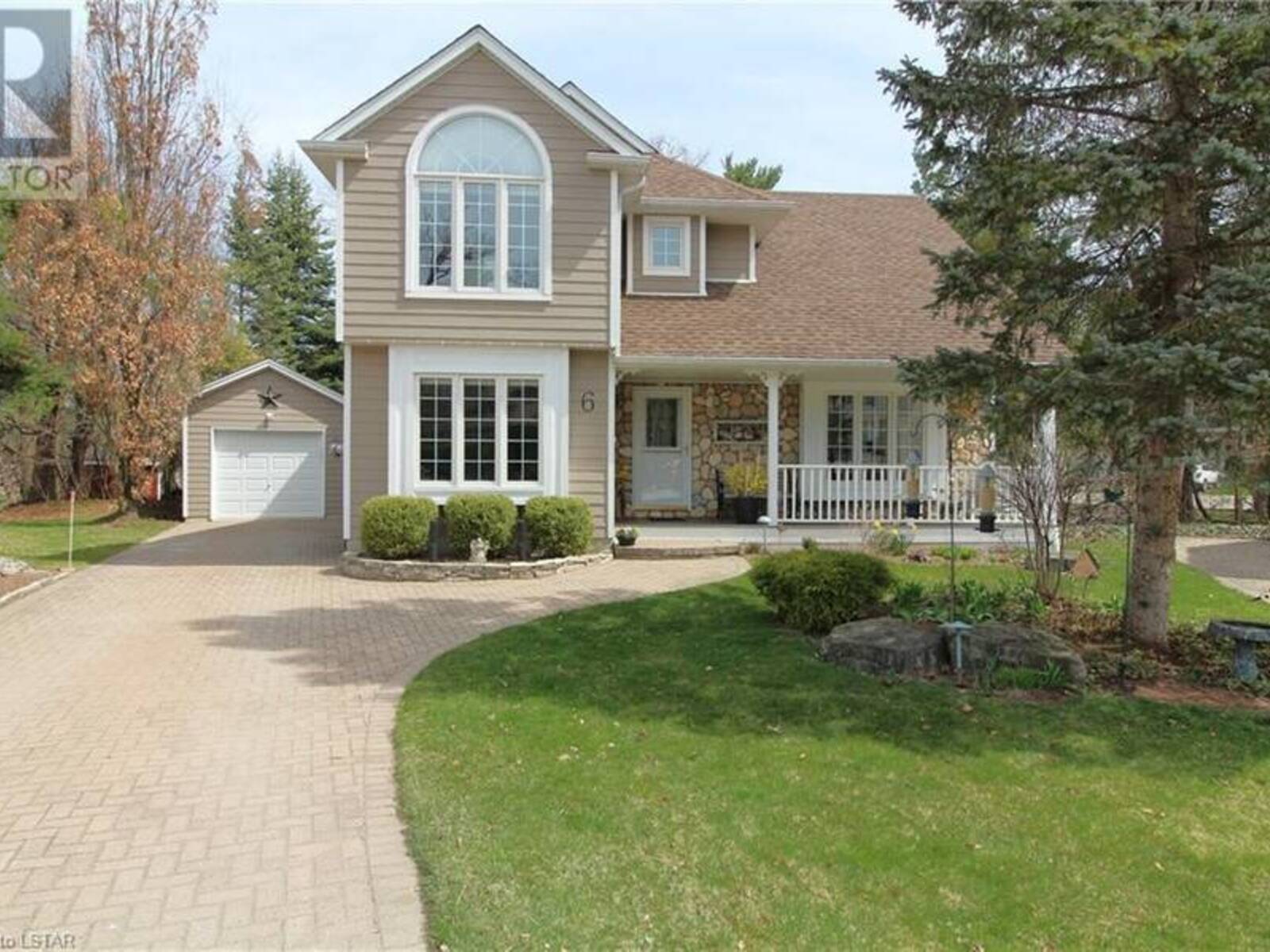 6 HARBOUR PARK Court, Grand Bend, Ontario N0M 1T0