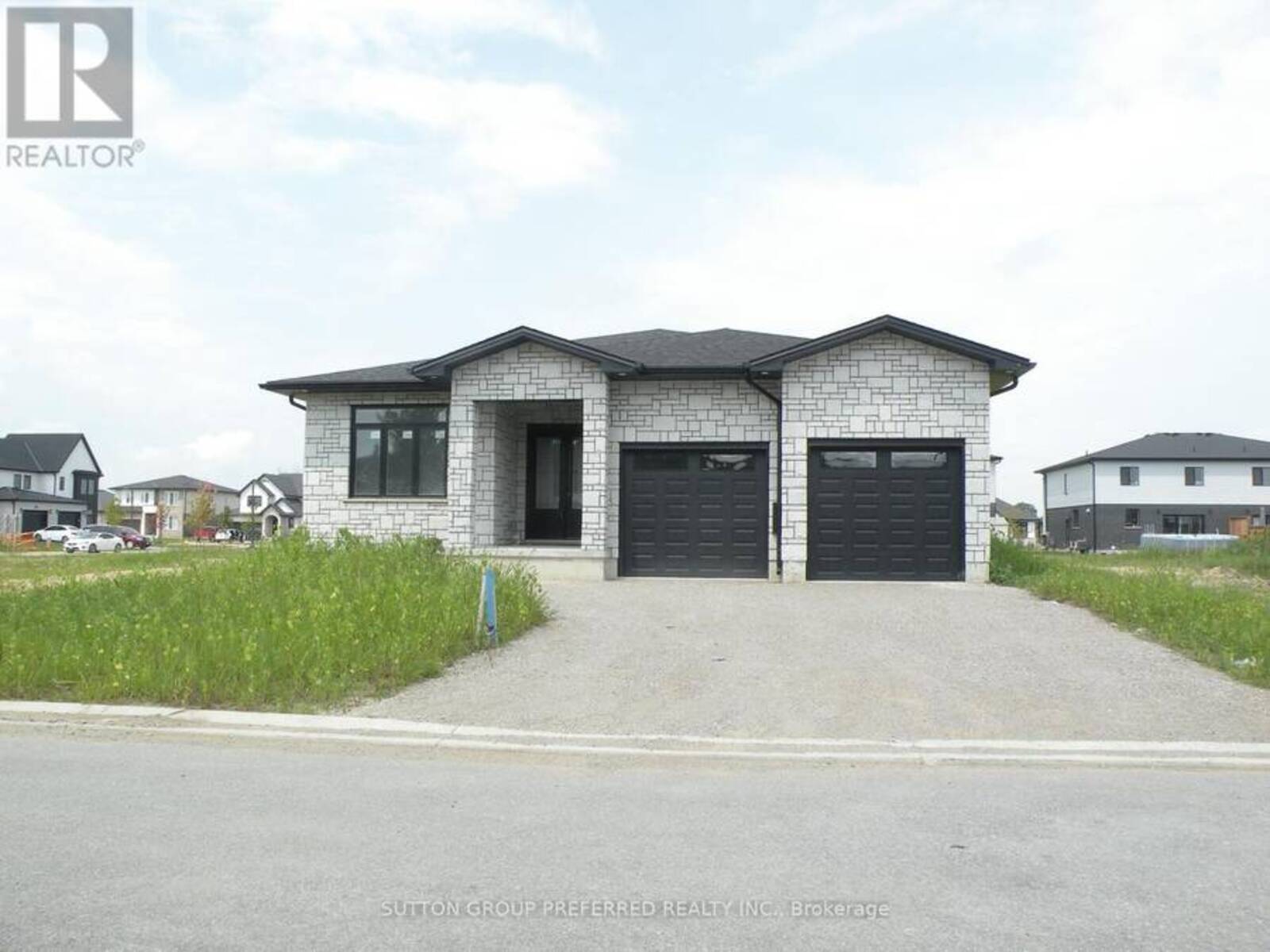 4 TITAN COURT, Dutton/Dunwich, Ontario N0L 1J0