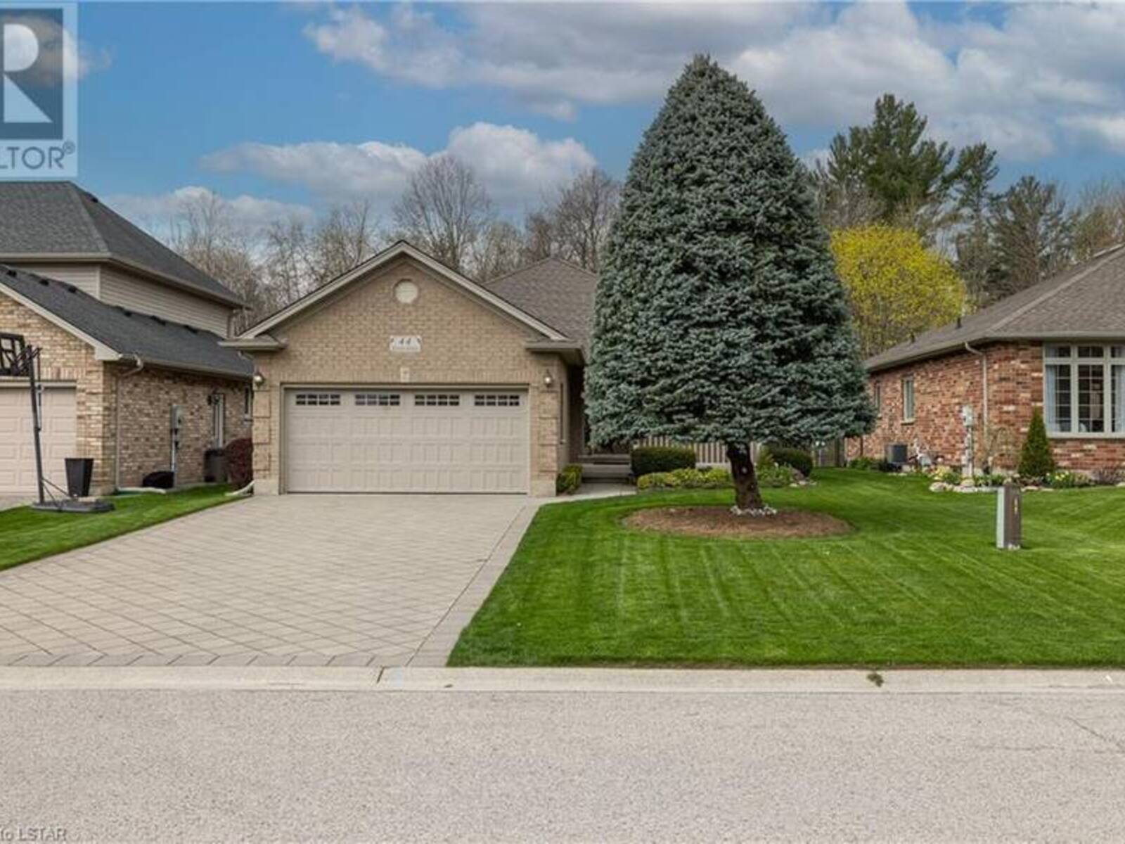 44 FOREST GROVE Crescent, Dorchester, Ontario N0L 1G3