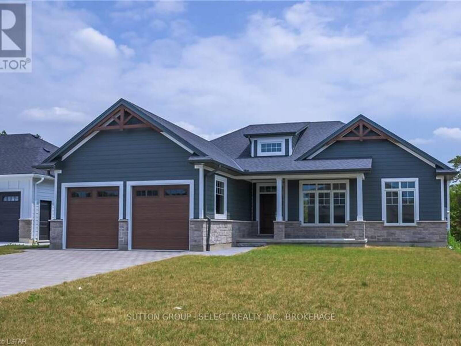 7 SPRUCE CRESCENT, Parkhill, Ontario N0M 2K0