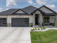 6572 CALVERT DRIVE Adelaide-Metcalfe Ontario, N7G 3H5