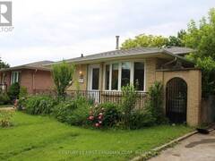 33 EDMUNDS CRESCENT London Ontario, N5Z 4J1