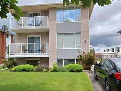 82 CARNABY CRESCENT Kitchener Ontario, N2A 1M7