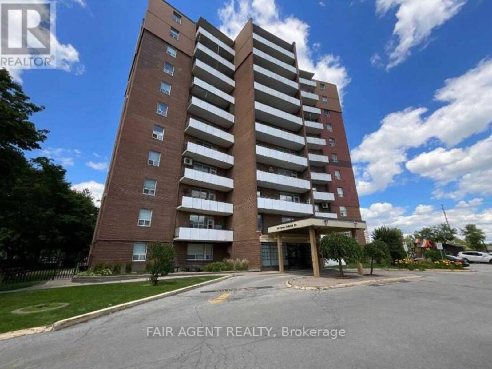 1104 - 3105 QUEEN FREDERICA DRIVE, Mississauga, Ontario L4Y 3A5