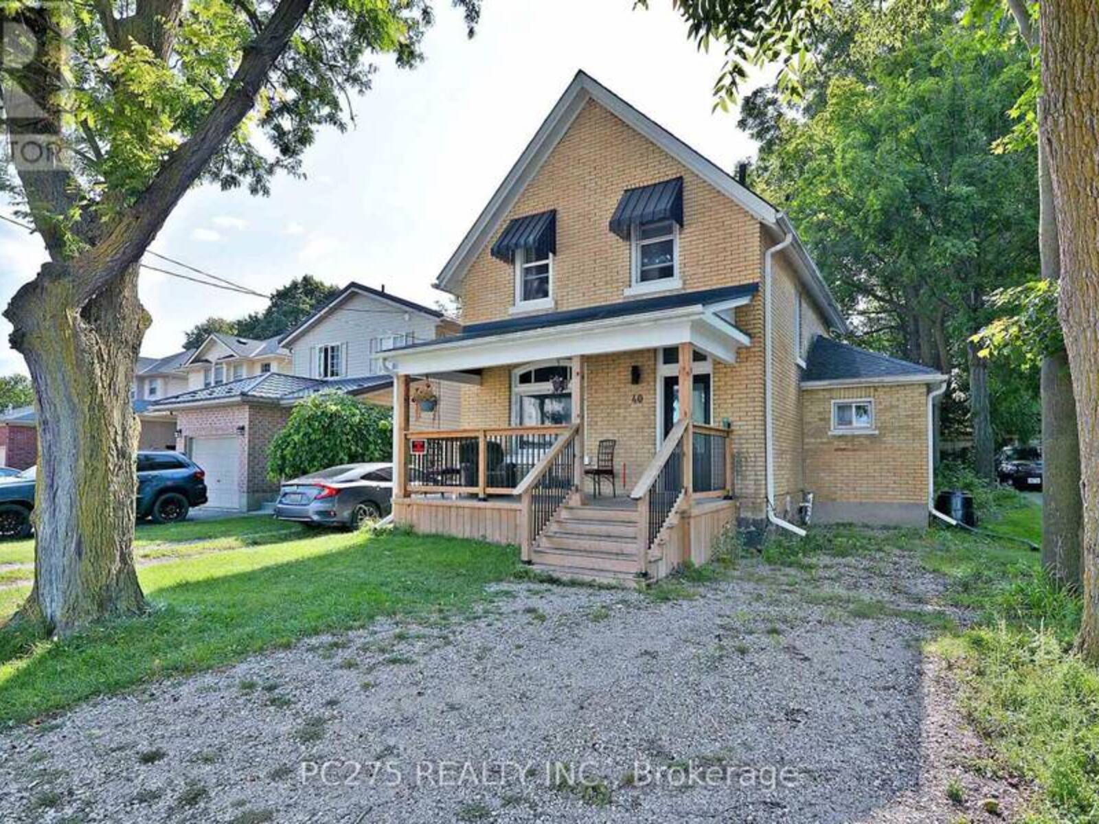 40 YOUNG STREET, Woodstock, Ontario N4S 3L5