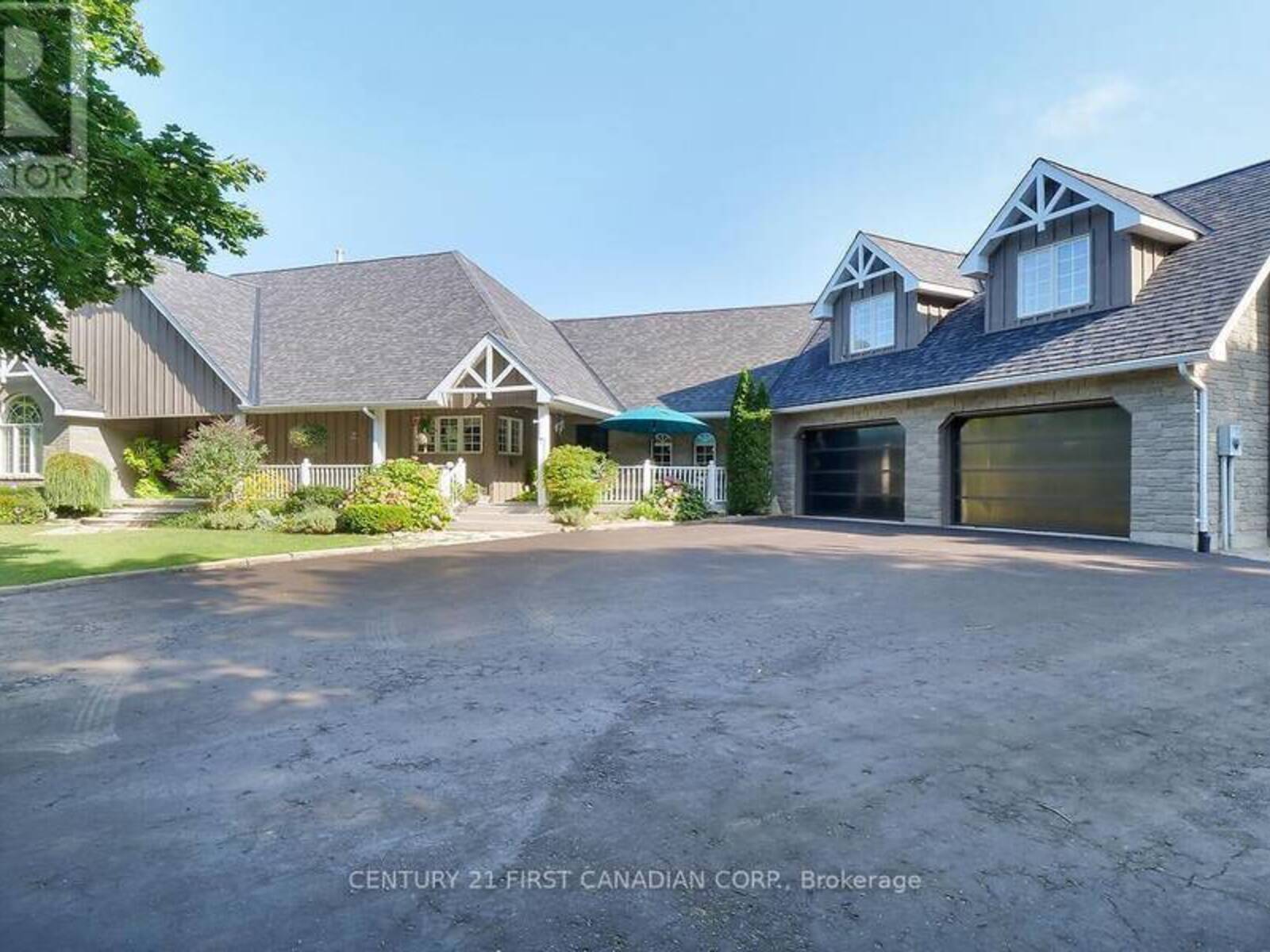 33992 MOORE COURT, Bluewater, Ontario N0M 2T0