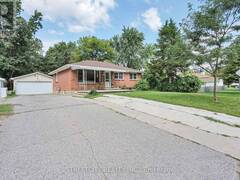 1314 HILLCREST AVENUE London Ontario, N5Y 4N5