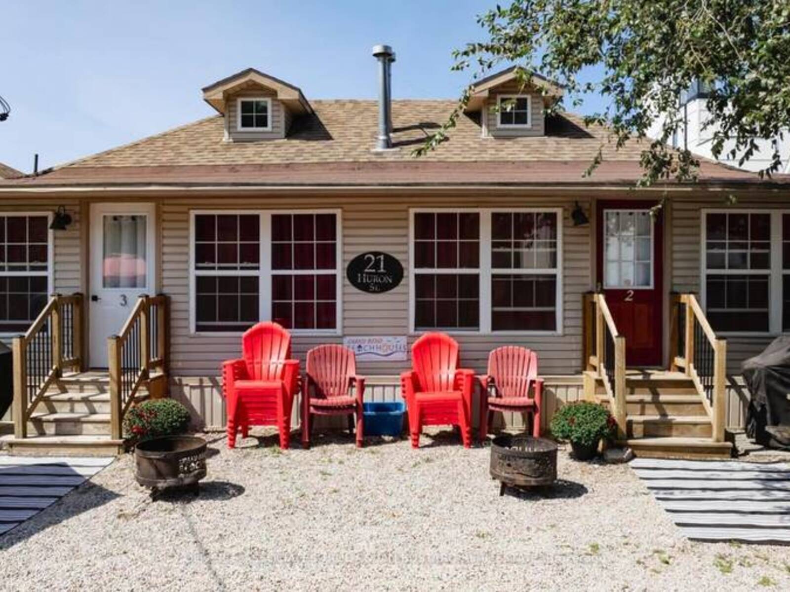 21 HURON STREET, Grand Bend, Ontario N0M 1T0