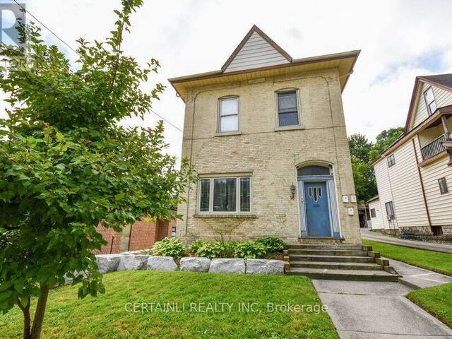 18 STANLEY STREET London Ontario, N6C 1B1