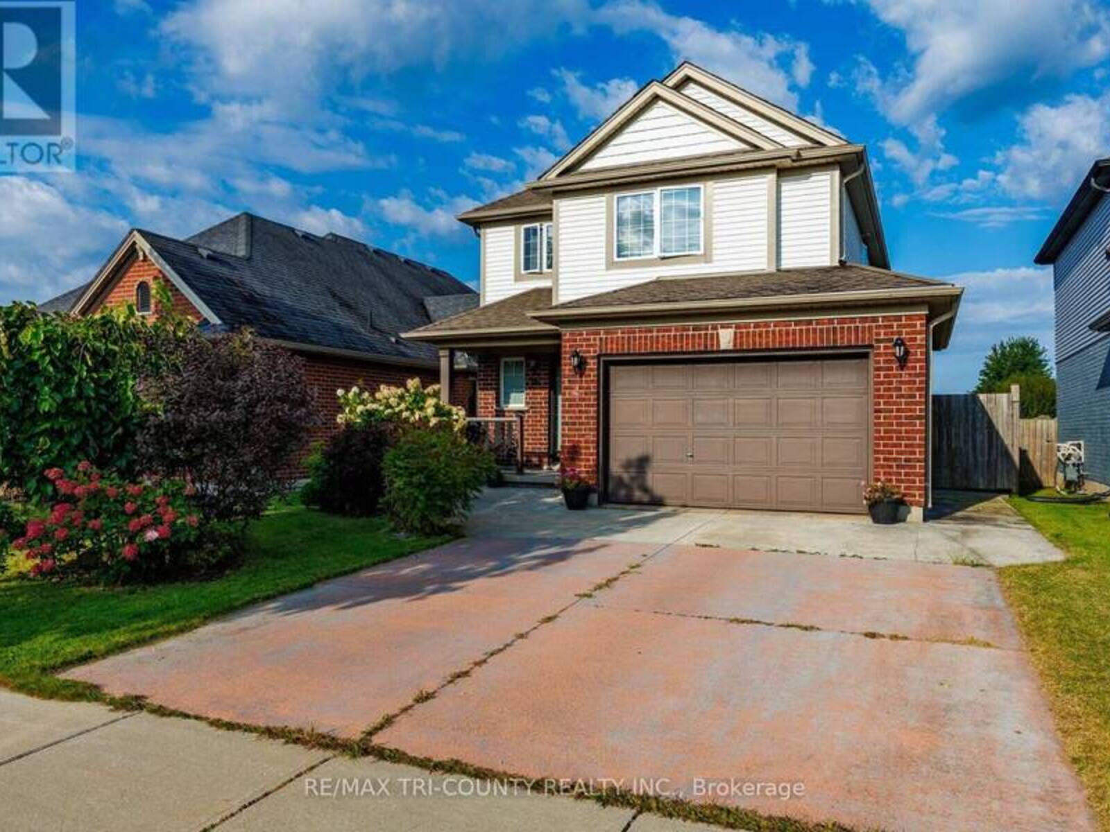 26 PEACH TREE BOULEVARD, St. Thomas, Ontario N5R 0B3