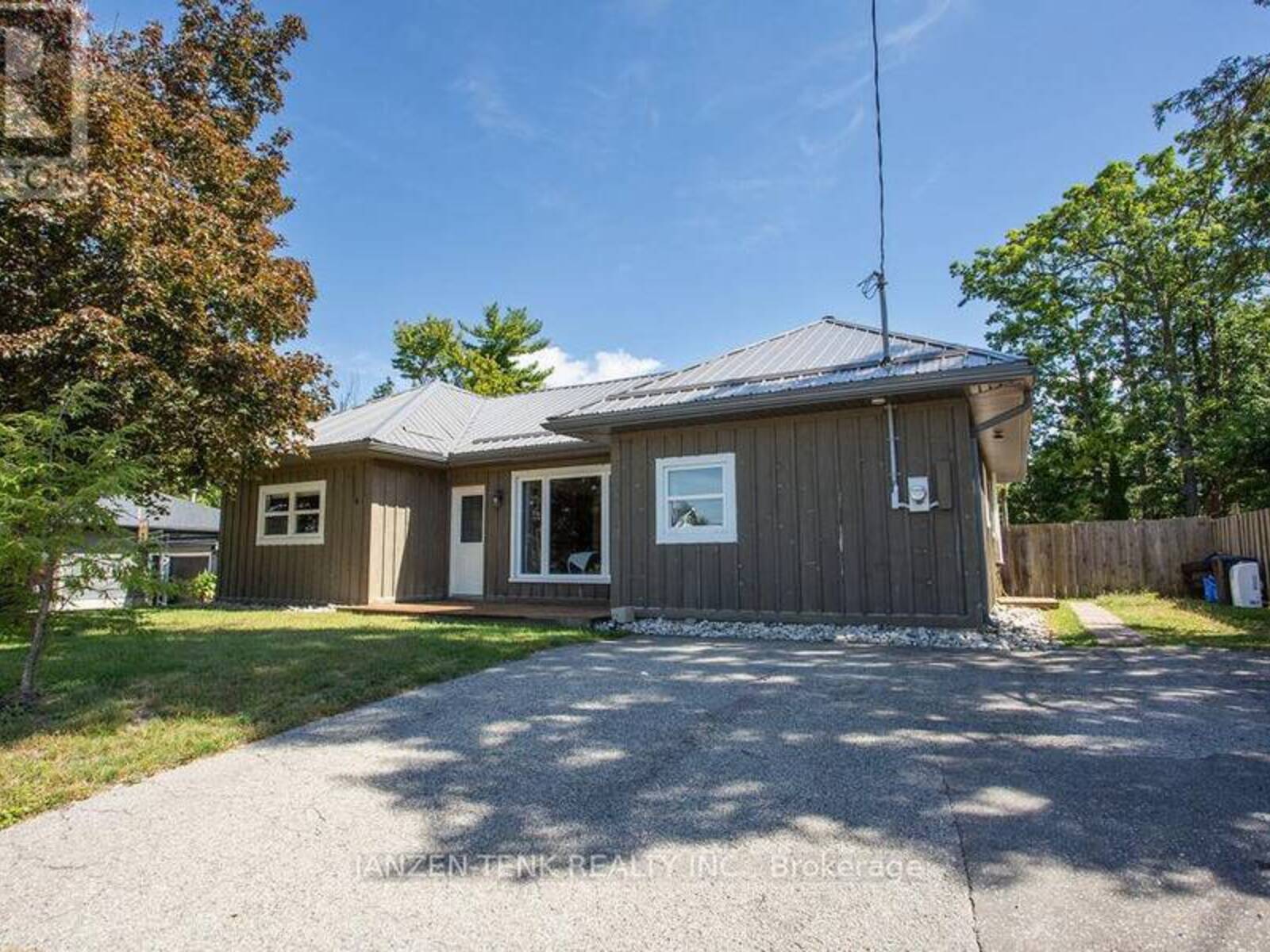 10 3RD CONCESSION NTR ROAD, Tillsonburg, Ontario N4G 2T2