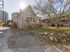 23 CARFRAE STREET London Ontario, N6C 1G1